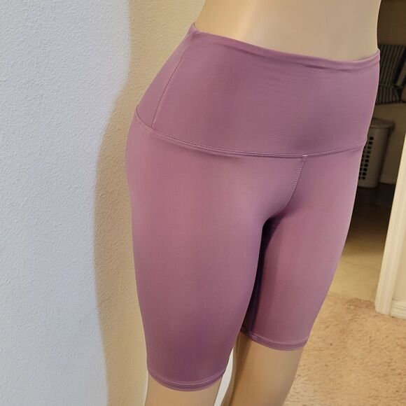 BRAND NEW DYSTY LAVENDER SHORT  LEGGING - Picture 6 of 16